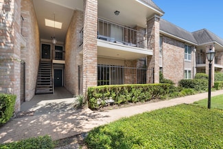 2224 S Piney Point Rd Unit 117, Houston, TX 77063