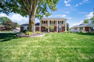 918 Goldenrod Dr, Bellevue, OH 44811