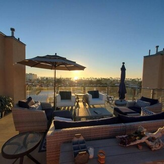 401 N Coast Hwy Unit 404, Oceanside, CA 92054