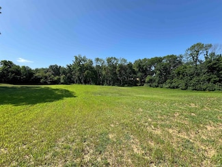 2000 Stierley Rd N, Wadesville, IN 47638