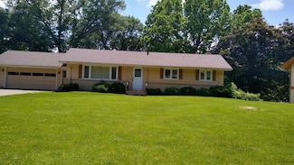 209 Valley High Rd, Burnsville, MN 55337