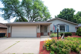 8703 W Eckel Ln, Milwaukee, WI 53227