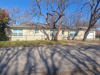 2122 Boyd St, Dallas, TX 75224