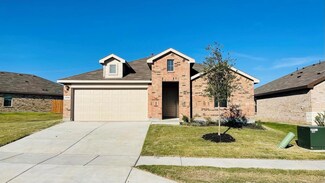 4176 Crooked Bend Dr, Crowley, TX 76036