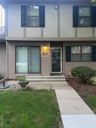 24857 Auburn Ln, Southfield, MI 48033