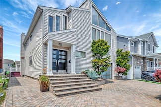 220 Lee Place, Bellmore, NY 11710