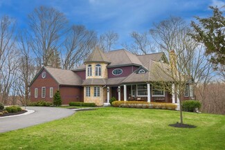 86 Hammond St, Rowley, MA 01969