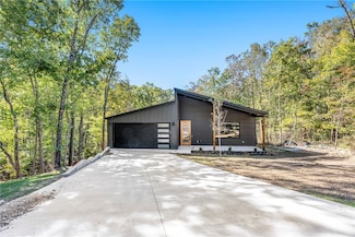 8 Wigtown Ln, Bella Vista, AR 72715