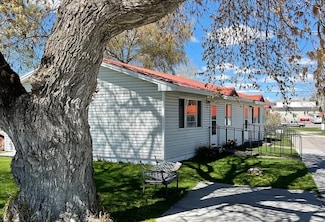 835 W Main St, Saint Anthony, ID 83445