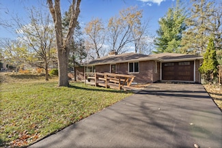 1425 Orkla Dr, Golden Valley, MN 55427