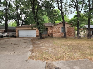 310 Old Mill Ln, Dallas, TX 75217