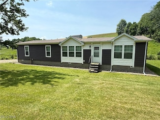 2306 Gordon Rd NW, Dover, OH 44622