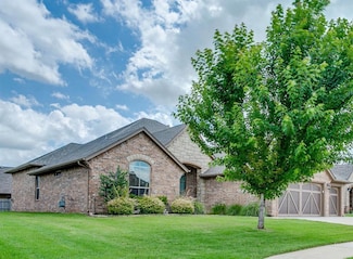 13204 NW 2nd St, Yukon, OK 73099