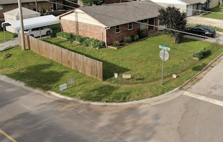 2901 Maple Ln, Edmond, OK 73034