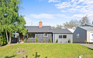 6534 34th Ave SW, Seattle, WA 98126