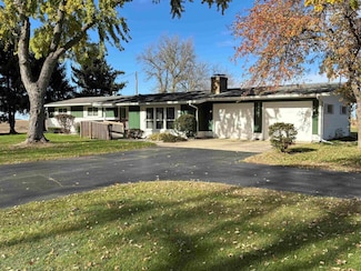 10487 Roedel Rd, Frankenmuth, MI 48734