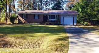 235 Forest Dr W, Whiteville, NC 28472