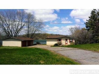 2000 2000 Donnelly Dr NW, Maple Lake, MN 55313