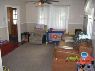 21 Phillips Ave, Norwood, MA 02062