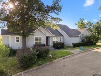 7031 Ridge Place Cir, Tyler, TX 75703