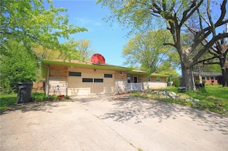 116 Kenova Dr, Indianapolis, IN 46227