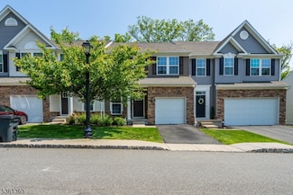 11 Woodland Way, Mount Arlington, NJ 07856