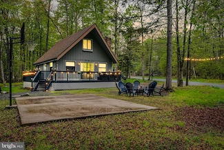 268 Outer Dr, Pocono Lake, PA 18347