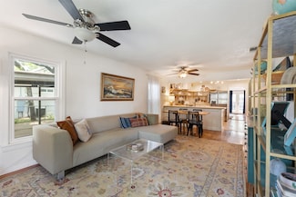 1122 Long Ave, River Oaks, TX 76114