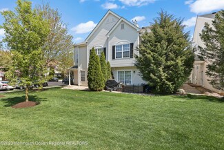 27 Saint Paul Ct, Tinton Falls, NJ 07712