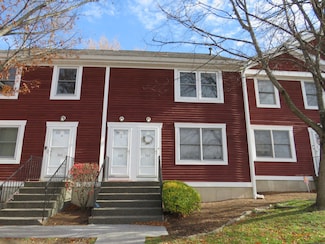 7 Dean St Unit 304, Danbury, CT 06810