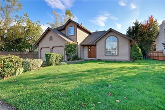 906 Bathke Ave, Enumclaw, WA 98022