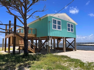 2465 Choctaw Rd, Gulf Shores, AL 36542