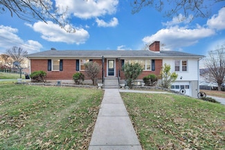 7372 Chester Dr, Roanoke, VA 24019