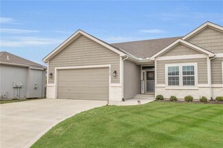 19706 W 196th St, Spring Hill, KS 66083