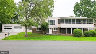 2037 Shore Dr, Edgewater, MD 21037