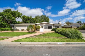 2113 Westminster Ave, Costa Mesa, CA 92627