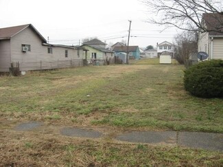 3436 Chase St, Huntington, WV 25704