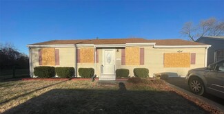 1423 Andrews Dr, East Saint Louis, IL 62206