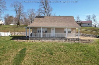 25 Overview Dr, Ripley, WV 25071