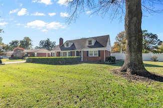 933 Hawthorn Dr, Sikeston, MO 63801