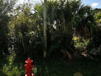 884 SW Mccoy Ave, Port St. Lucie, FL 34953