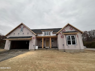 3 Wyatt's Way, Clifton Park, NY 12065