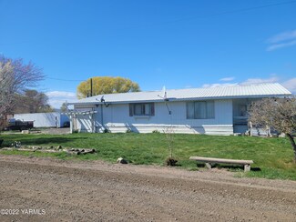 740 Ray Symmonds Rd, Yakima, WA 98901