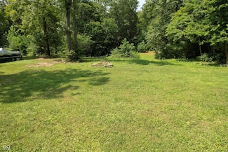 86 W Bunkerhill Rd, Mooresville, IN 46158