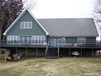 8202 Graves Point Rd, Wolcott, NY 14590