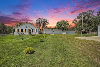 8889 S Star Lake Dr, Baldwin, MI 49304