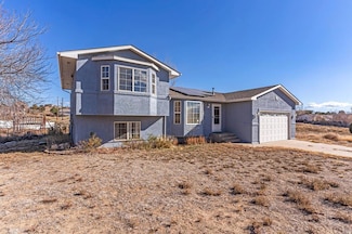179 W Greenway Place, Pueblo, CO 81007