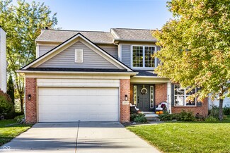 14087 Avalon Dr E, Fishers, IN 46037