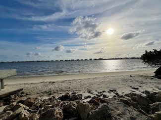 1502 S Lakeside Dr Unit 402N, Lake Worth, FL 33460