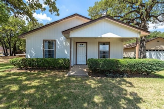 13355 Euless St, Euless, TX 76040